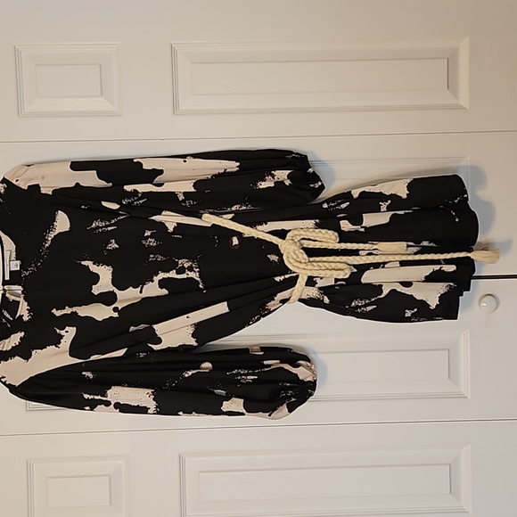 NWT Alexis Barbara Isaias - Picture 3 of 6